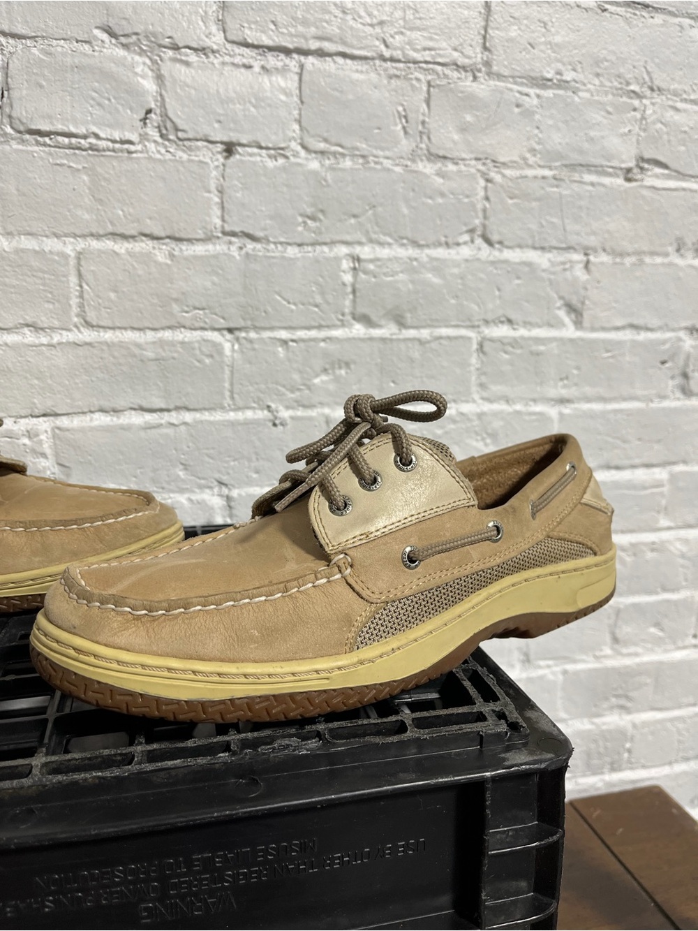 Sperry Men's Tan Leather Boat Shoes with Two-Tone Sole